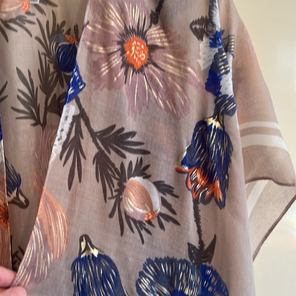 Shrug with split sides - Picture 5 of 8